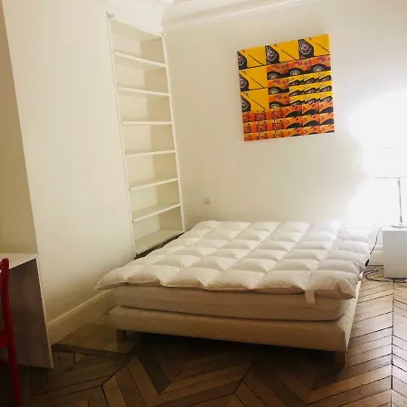 Champs Elysees Colisee Apartment *
